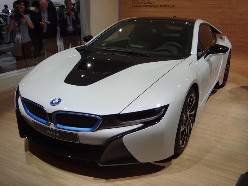 BMW i8 2022