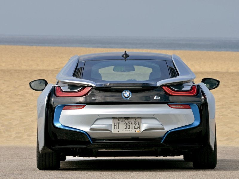 BMW i8 купе (i12)