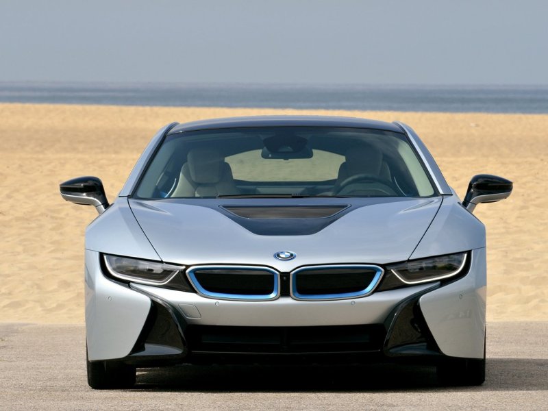 BMW i8 2013