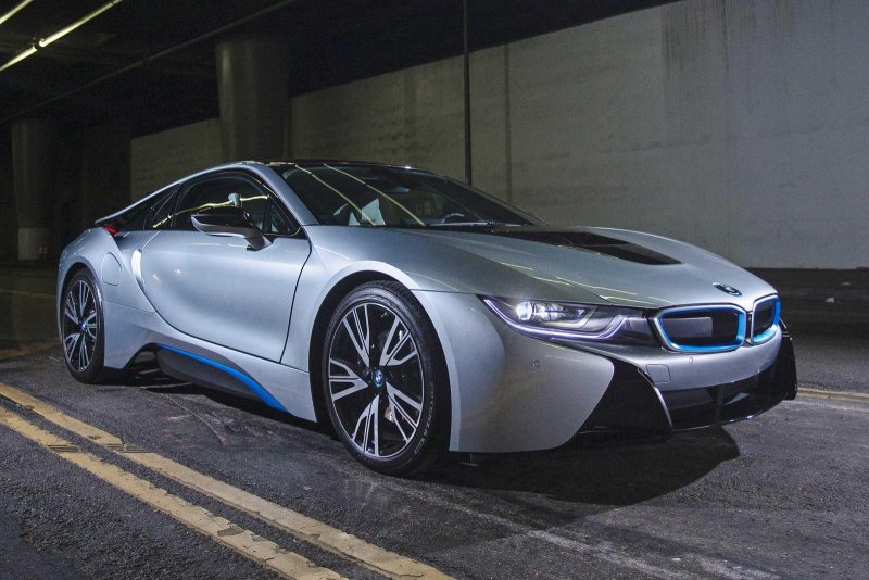 BMW i8 Coupe 2018 sportscar