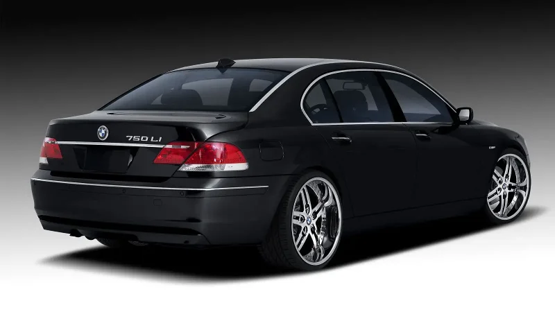 BMW 745i