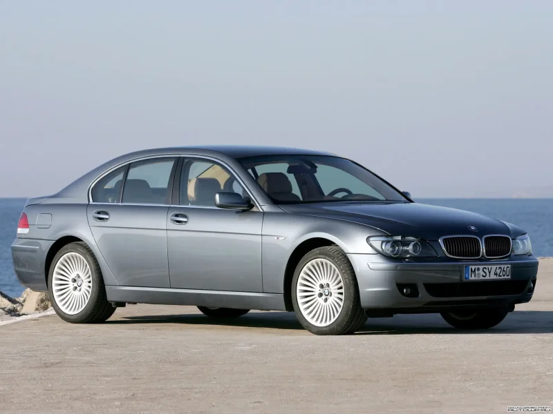 BMW 7 e65