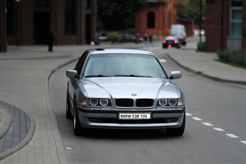 BMW 520i e38