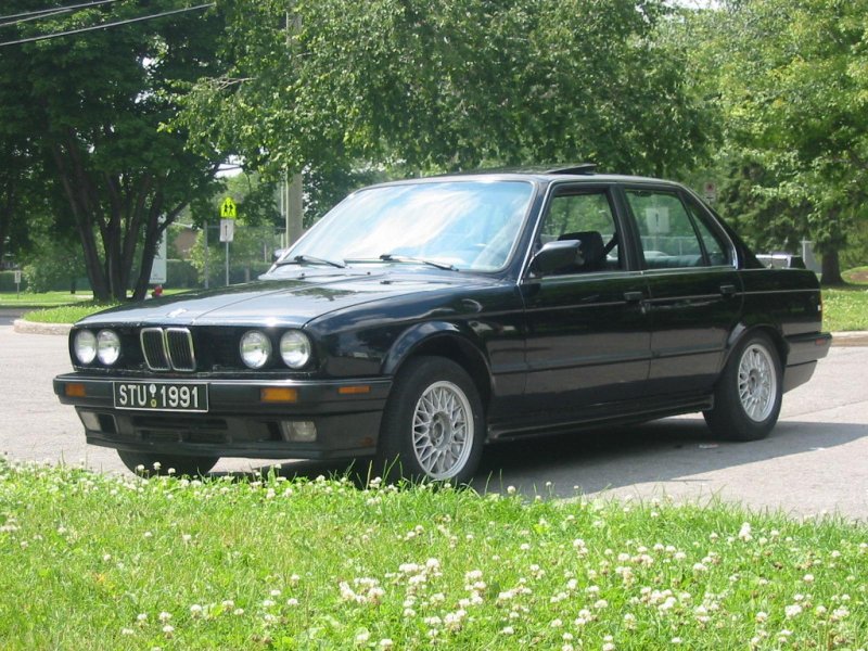 BMW 3 1990 года