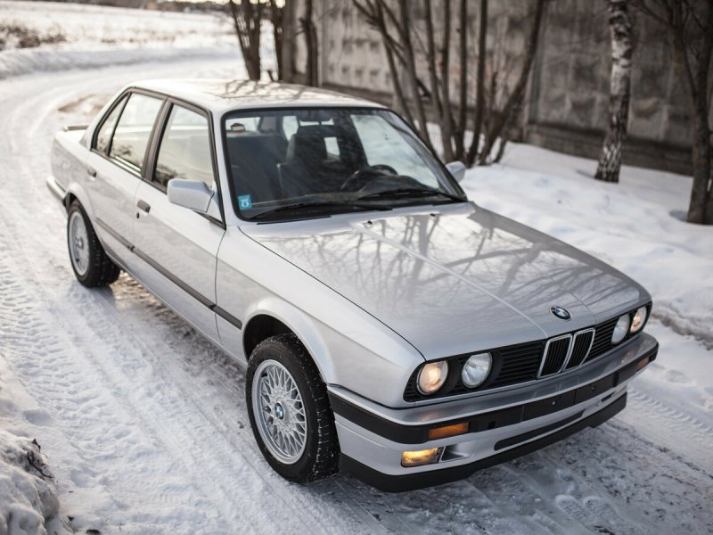 BMW 318i 1990