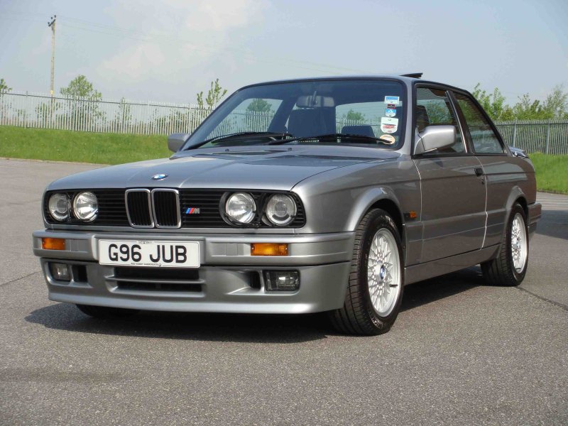 BMW 325i 1990