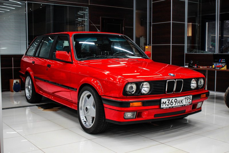 BMW 3 Series (e30)