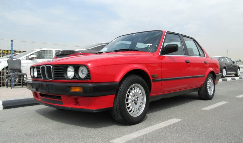 БМВ 320i 1990