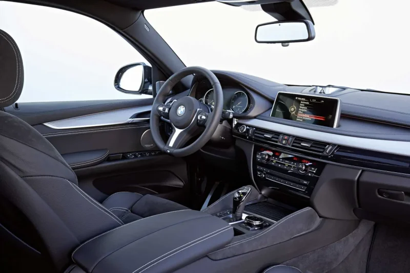 BMW x6 m50d салон