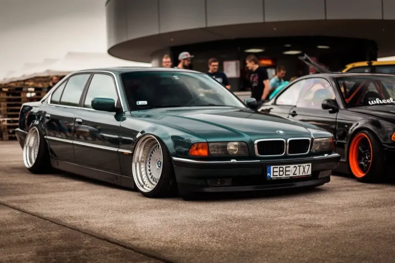 BMW 740i e38 stance