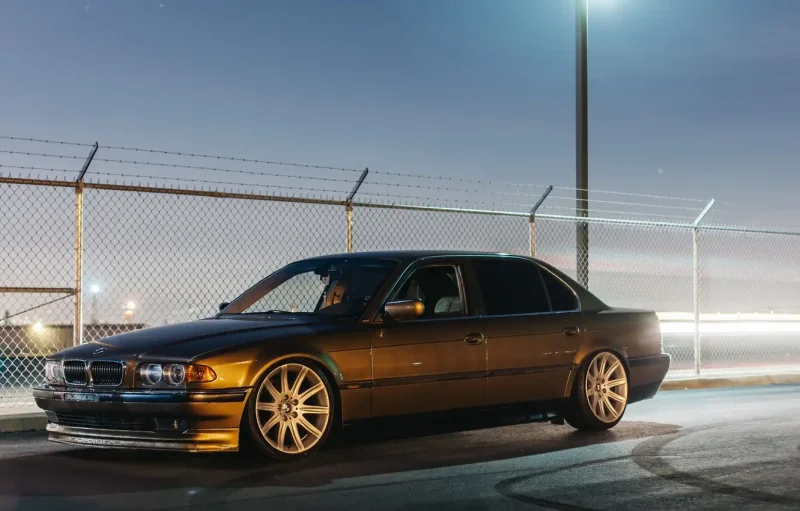 BMW 7 e38 stance