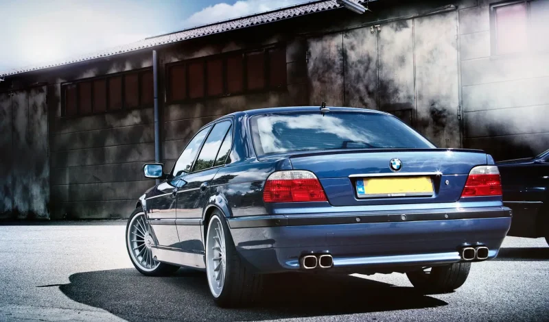 BMW e38 750il