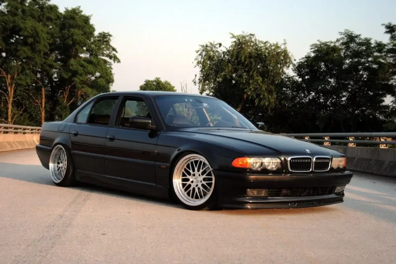 BMW 5 e38