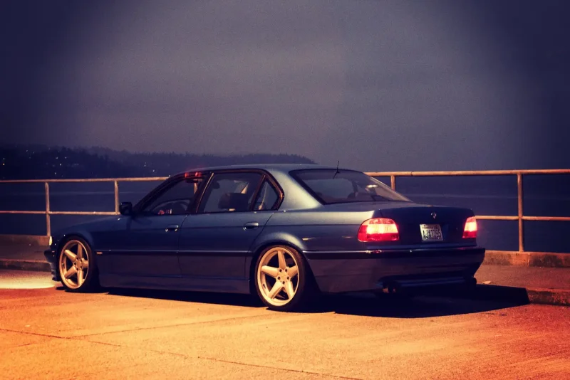 BMW e38 4.4