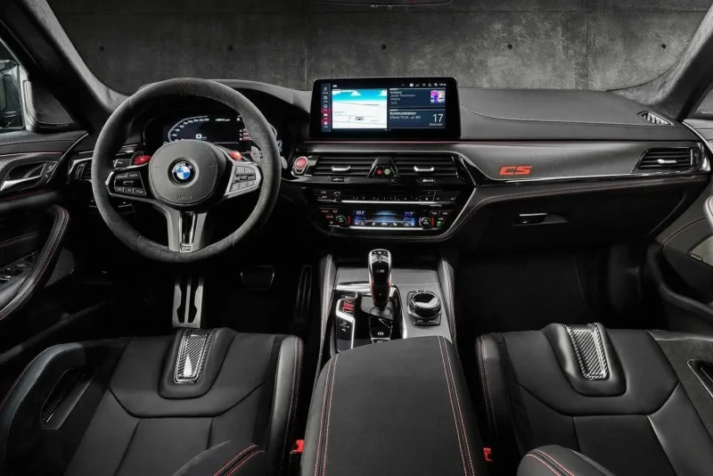 BMW m5 CS салон