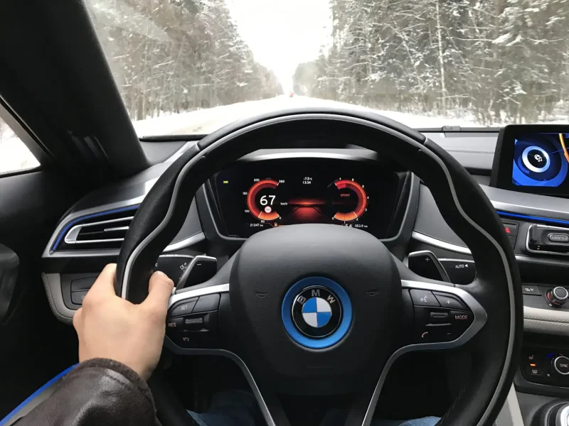 BMW m5 f90 за рулем