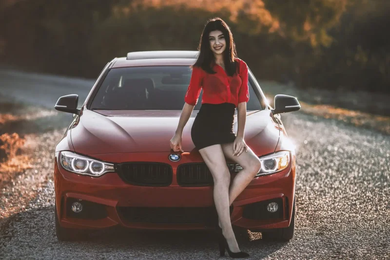 BMW m5 девушка