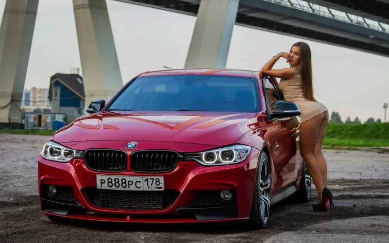 BMW m5 f10 с девушкой