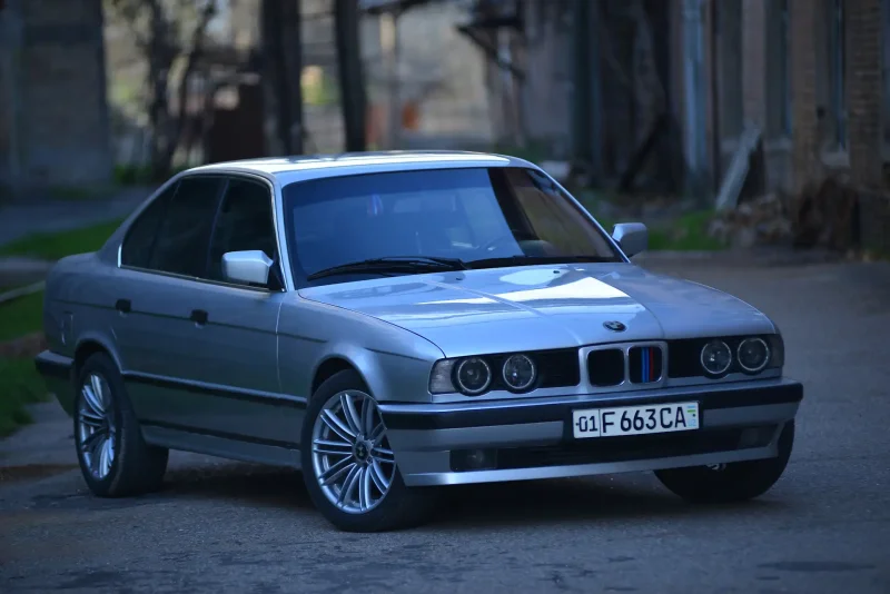 BMW 5 e34