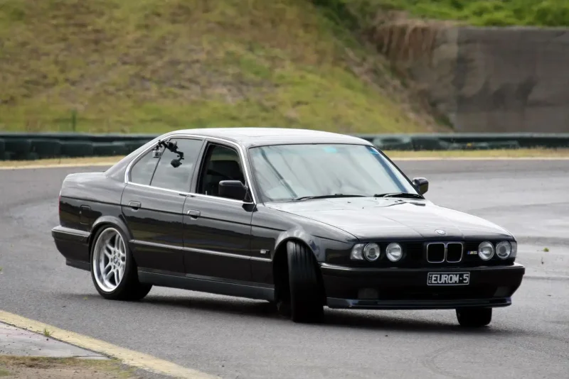 BMW e34 525i