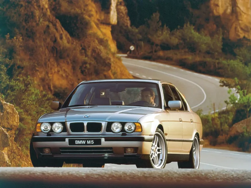 BMW 5 e34