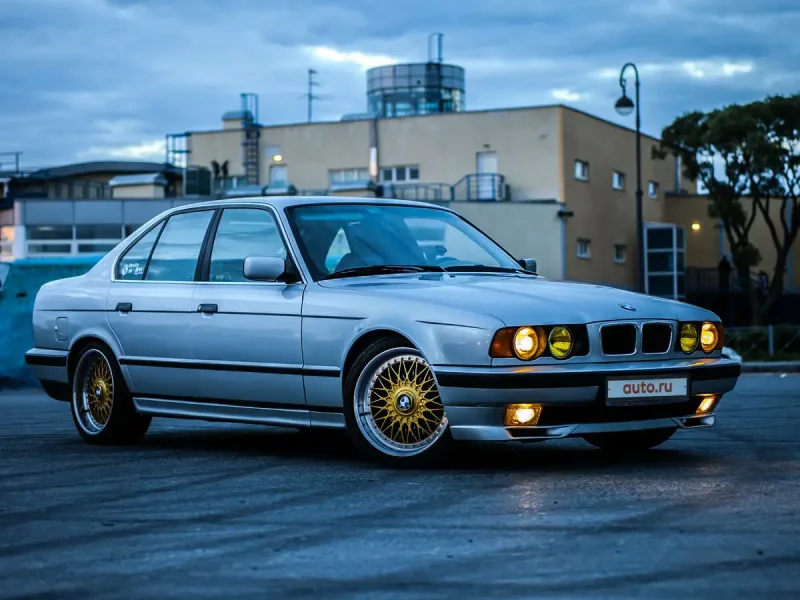 BMW 5 Series (e34)