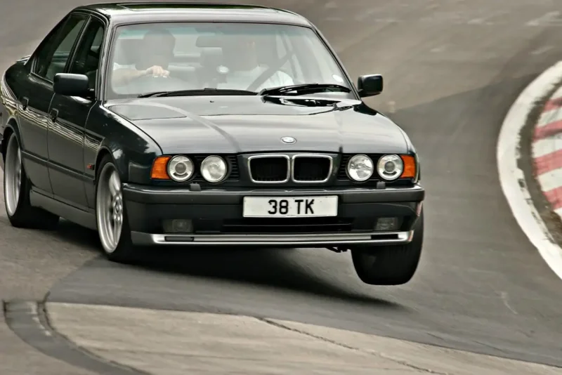 BMW 5 e34 зад