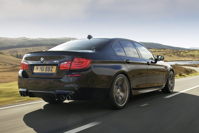 BMW m5 2011