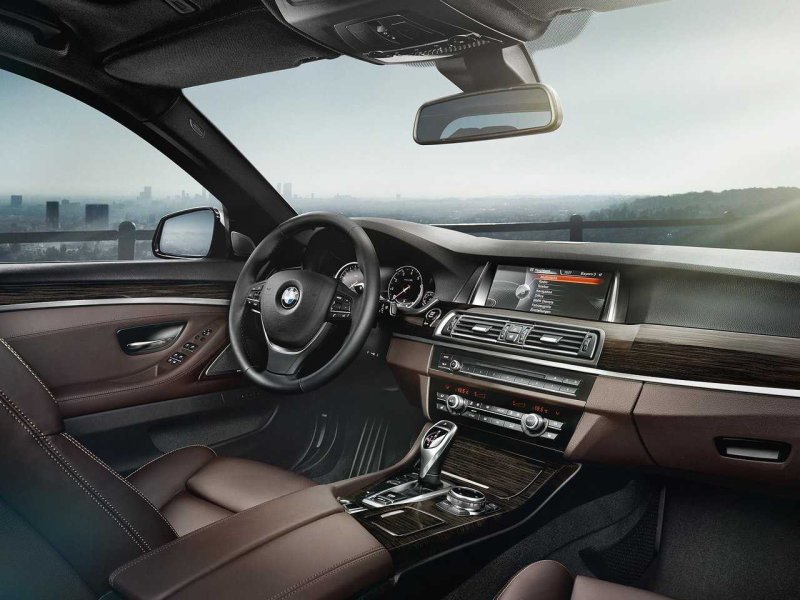 BMW 530 f10 салон