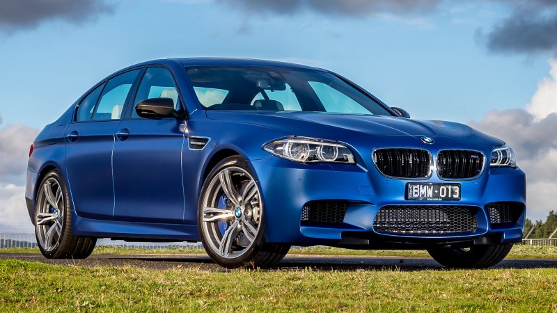 BMW m5 f10 2015