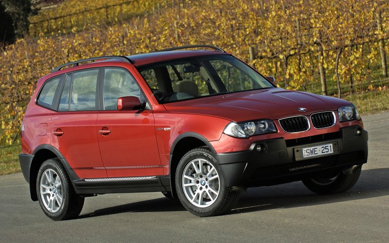 BMW x3 e83 красный