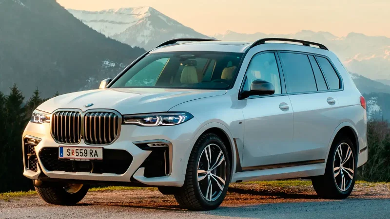 BMW x7 m50d черный