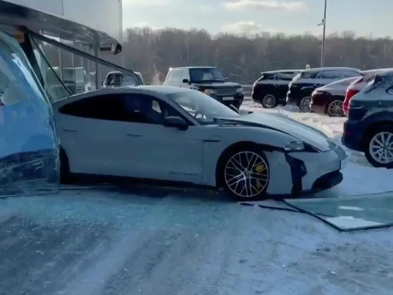 БМВ m8 Gran Coupe