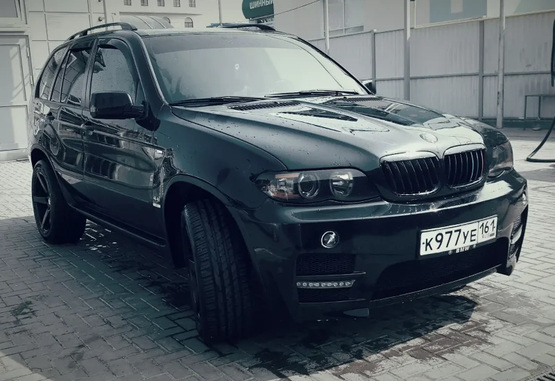 БМВ x5 e53 черный