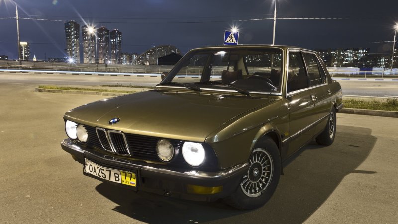БМВ акула Старая е28