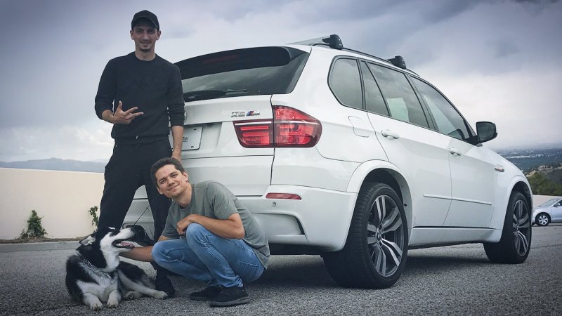 BMW e70 рядом с Грантой