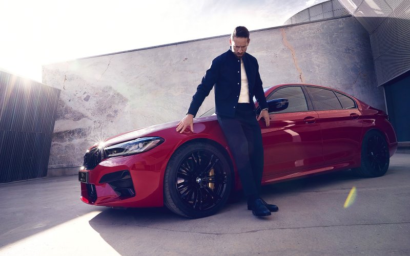 BMW m5 f90 Imola Red