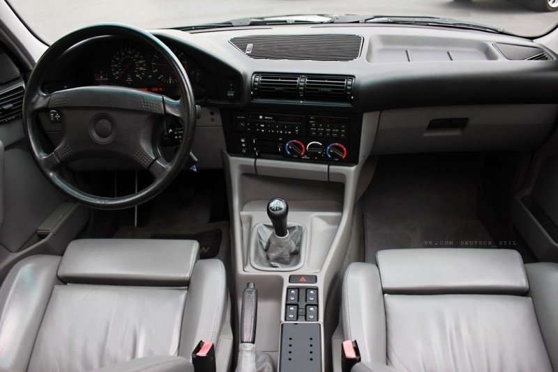 BMW e34 салон