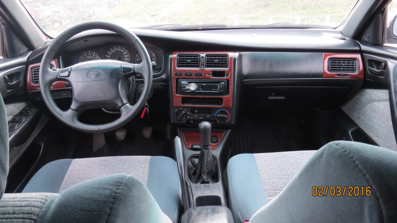 Toyota Carina 1992 салон