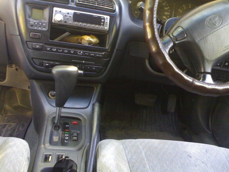 Toyota Carina 6gen салон