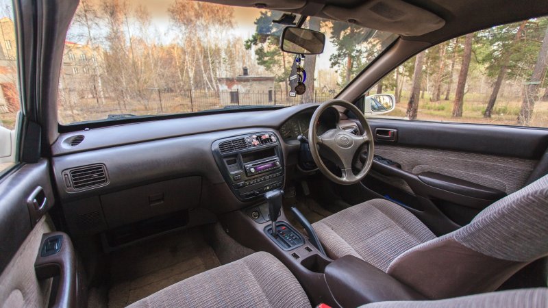 Toyota Carina 1994 салон