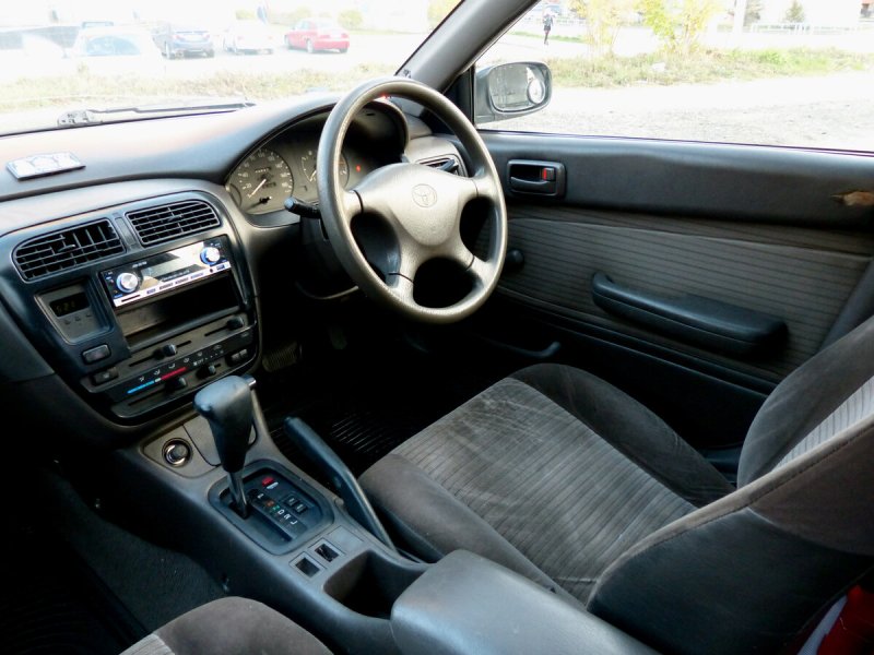 Toyota Carina 1995 салон