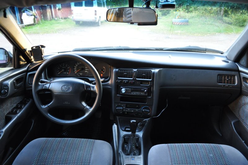 Toyota Carina e, 1994 салон