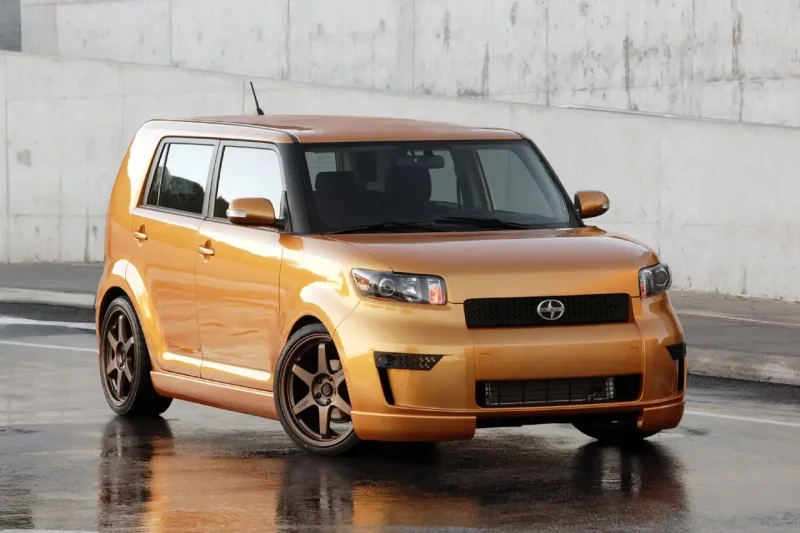 Тойота Scion XB