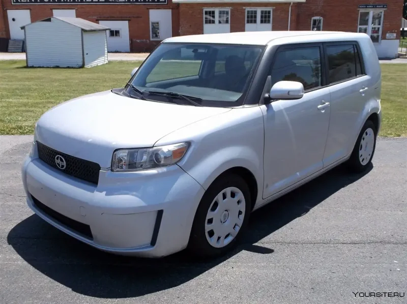 Тойота Scion XB 2005 дрифт