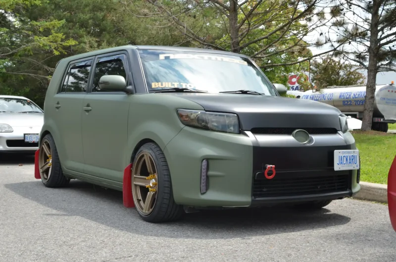 Scion XB 2