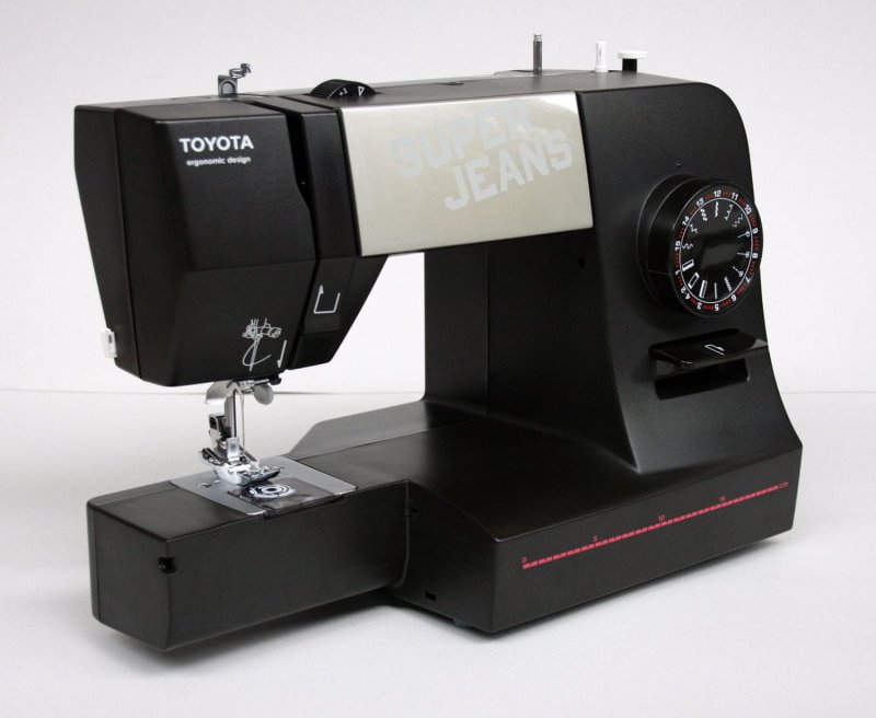 Швейная машина Toyota super Jeans 34