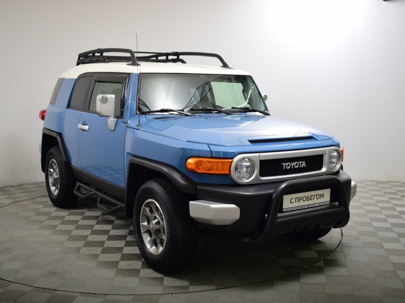 Toyota FJ Cruiser 2012