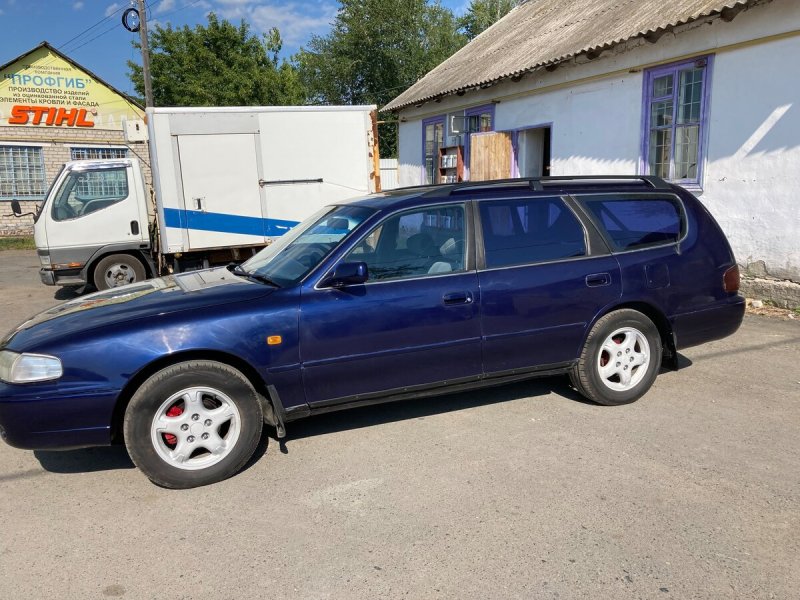 Toyota Scepter 2001