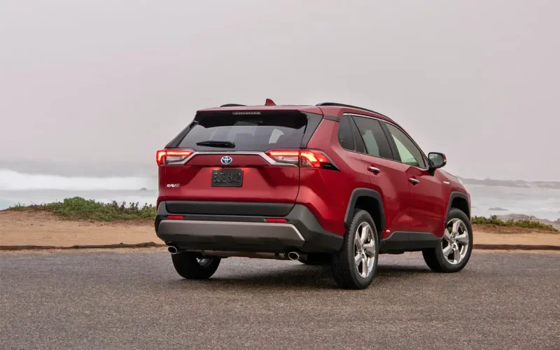 Toyota rav4 2021 красный
